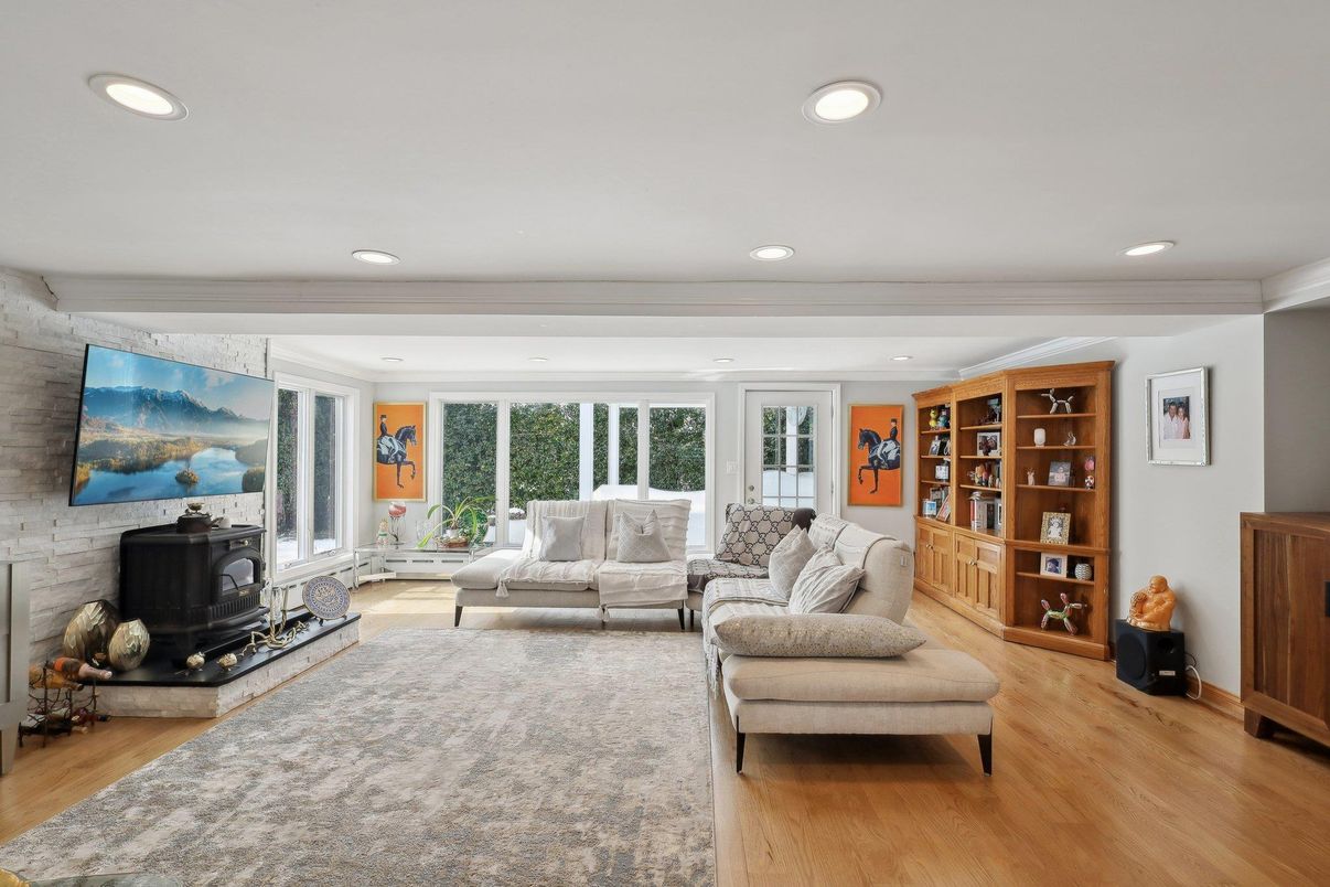 Fireplace, Interior, Living room, Recessed Lighting, Wood Texture Flooring
