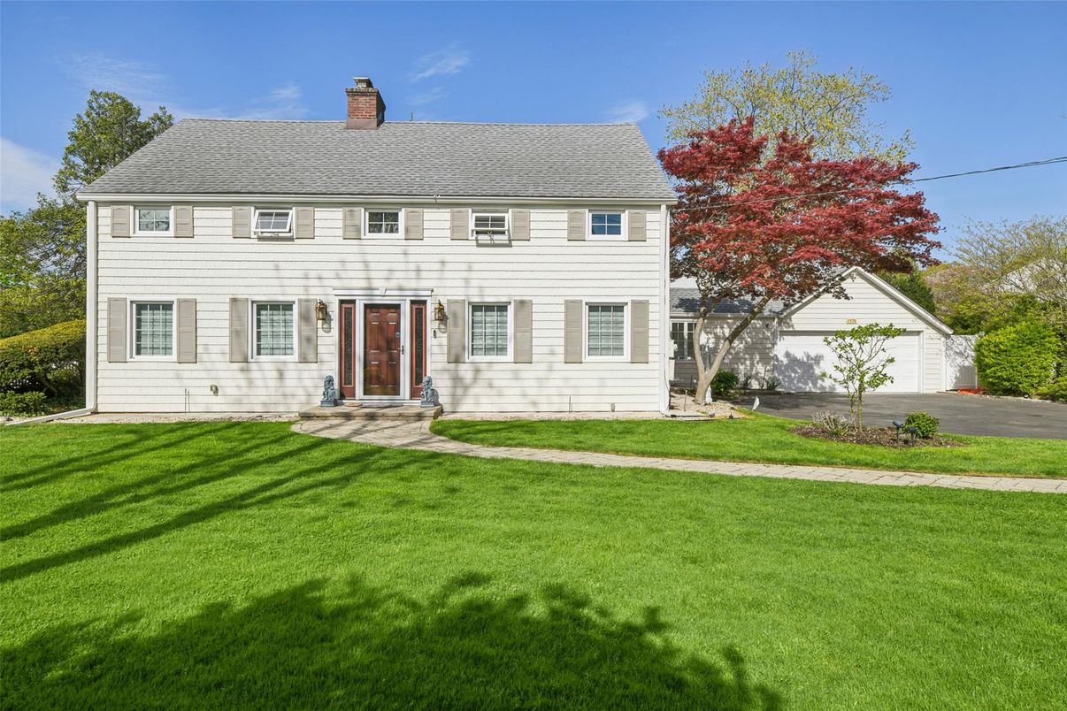 Backyard, Detached Garage, Exterior, Facade, Georgian