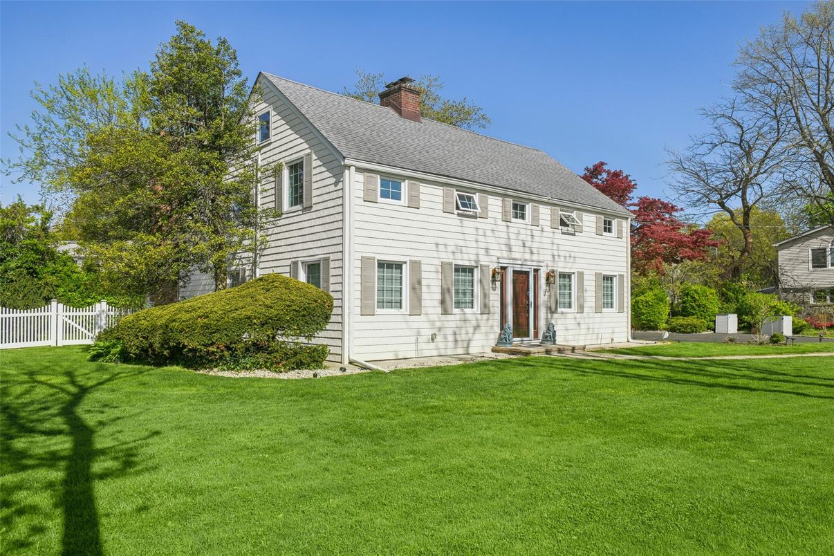 Backyard, Exterior, Facade, Georgian