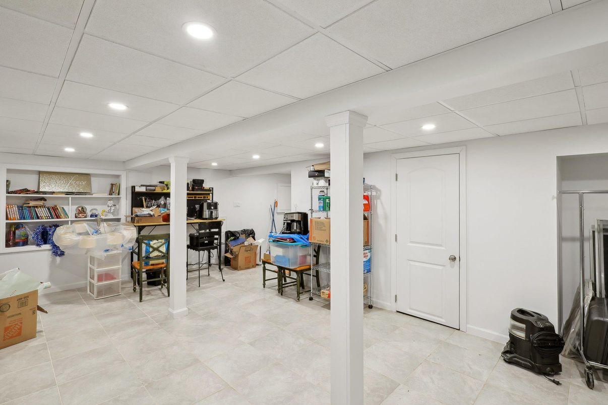 Interior, Recessed Lighting