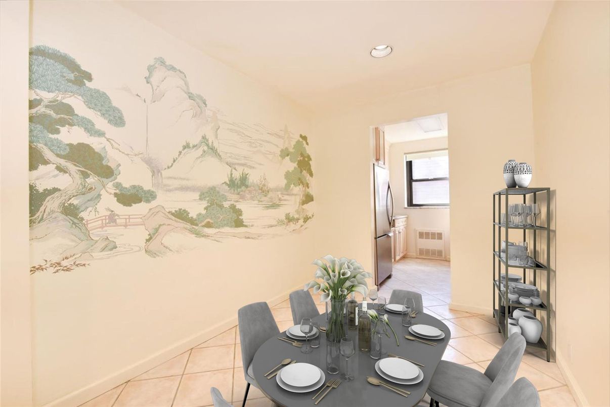 Dining room, Interior, Recessed Lighting