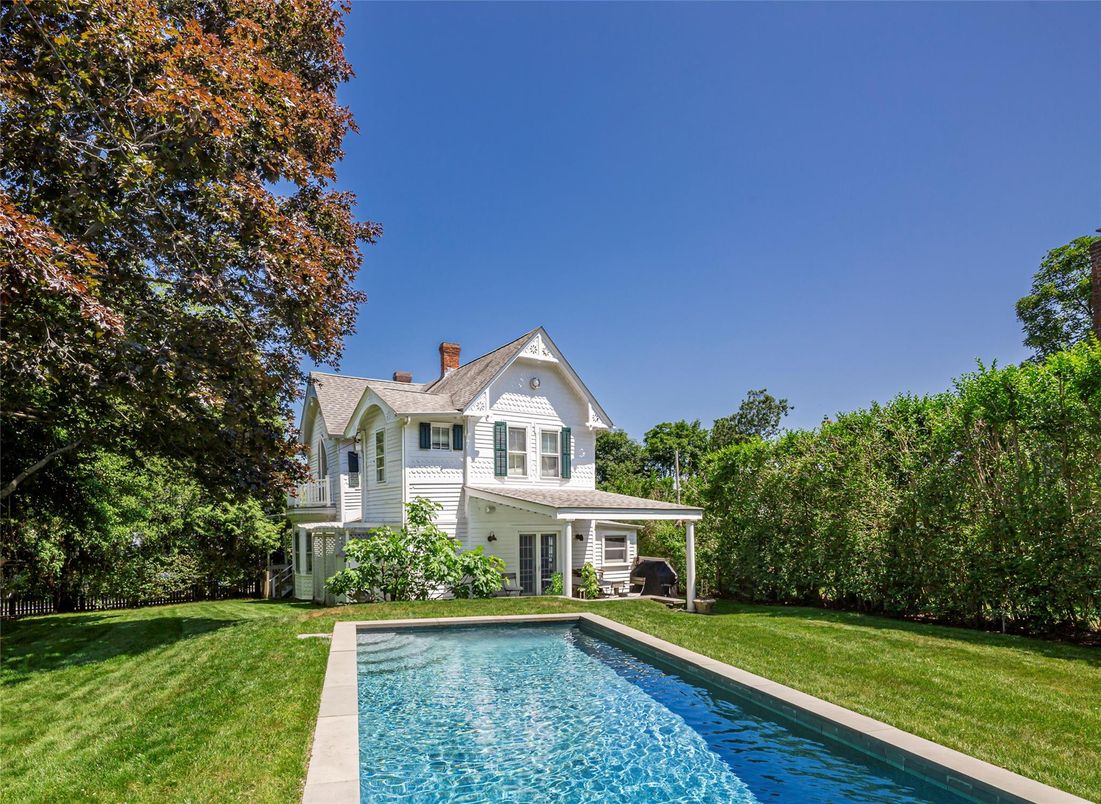 Backyard, Exterior, Pool