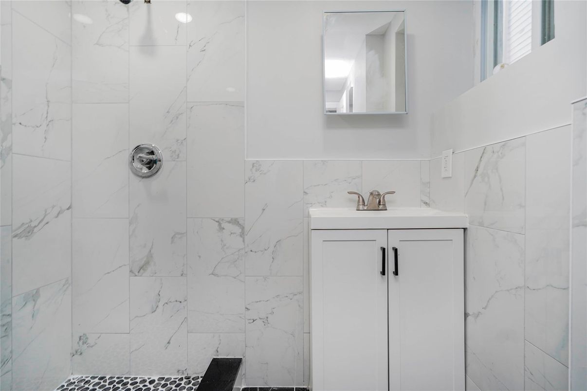 Bathroom, Interior, Marble Walls