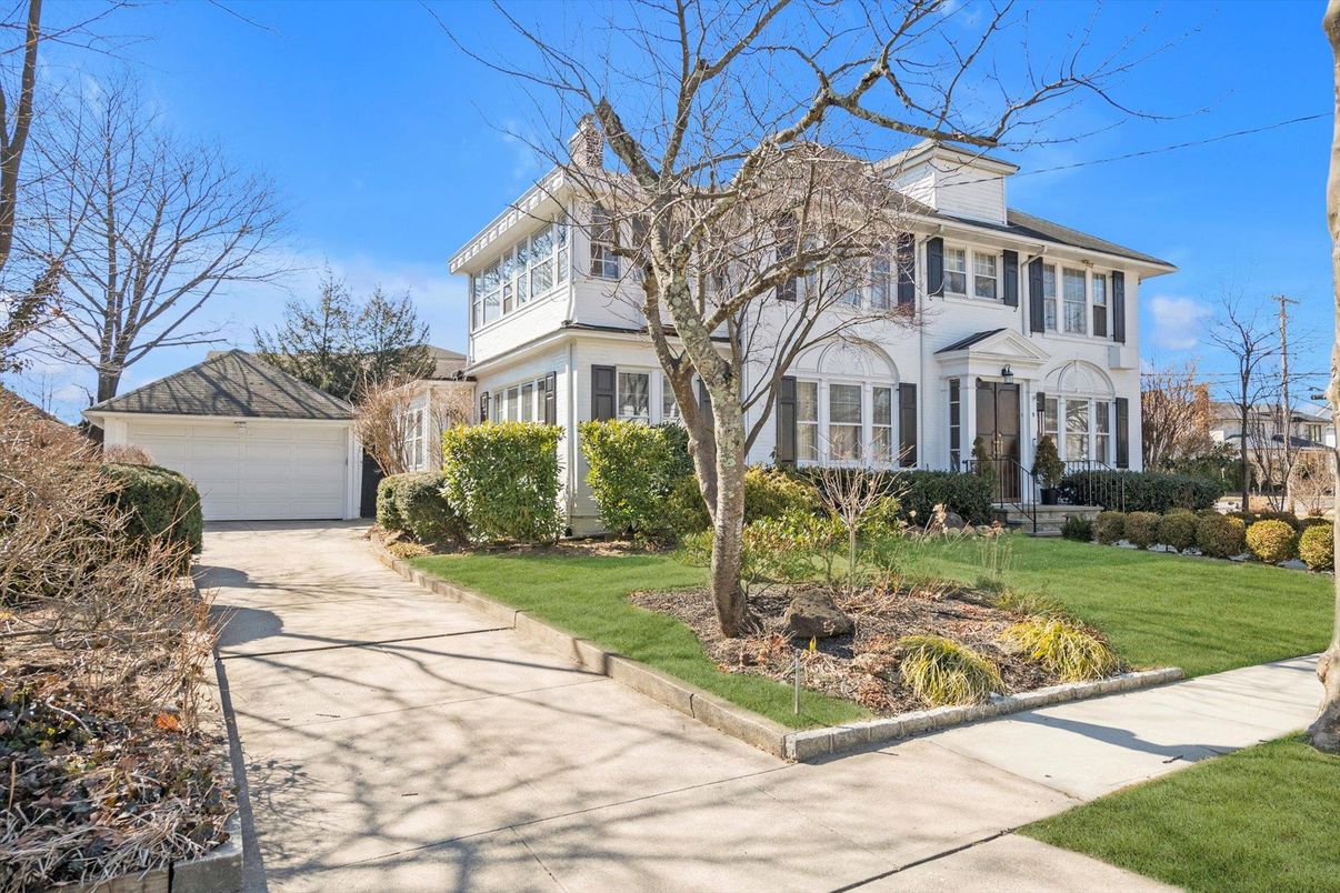 Detached Garage, Exterior, Facade, Georgian