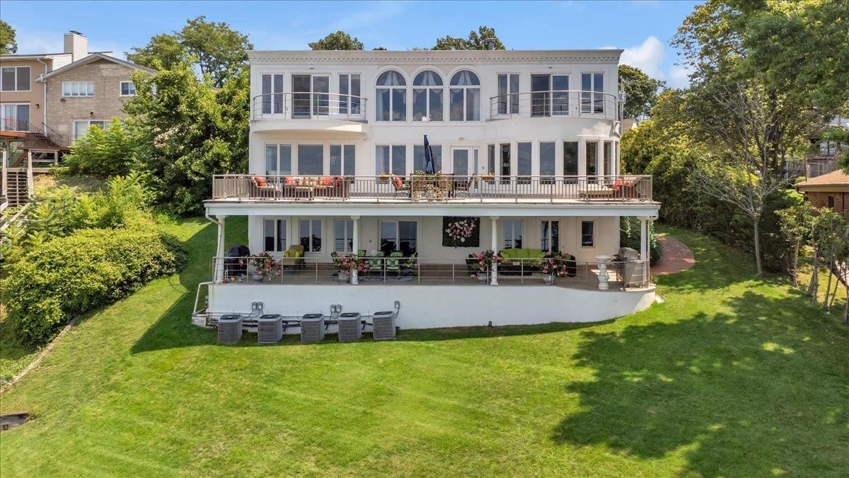 Backyard, Exterior, Facade, Georgian