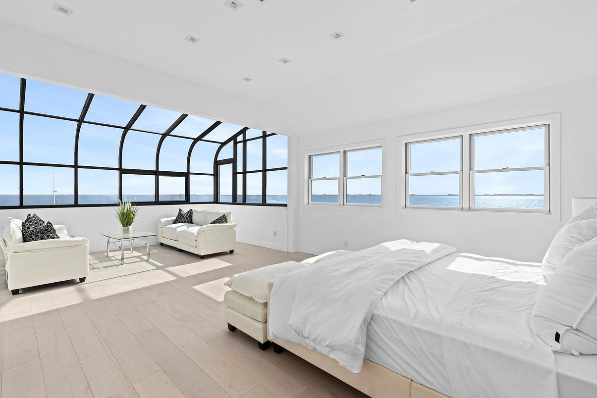 Bedroom, Interior, Recessed Lighting, Water, Wood Texture Flooring