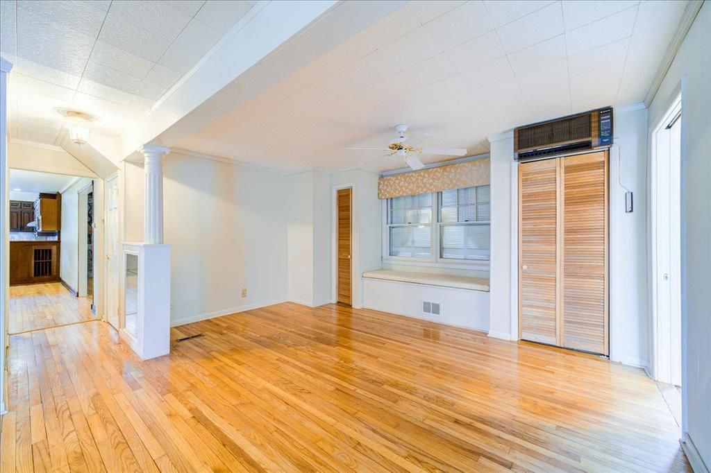 Empty room, Interior, Wood Texture Flooring