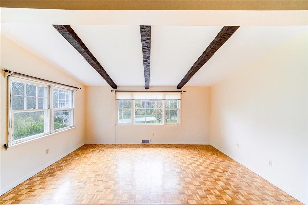 Empty room, Interior, Wooden Beams, Wood Texture Flooring