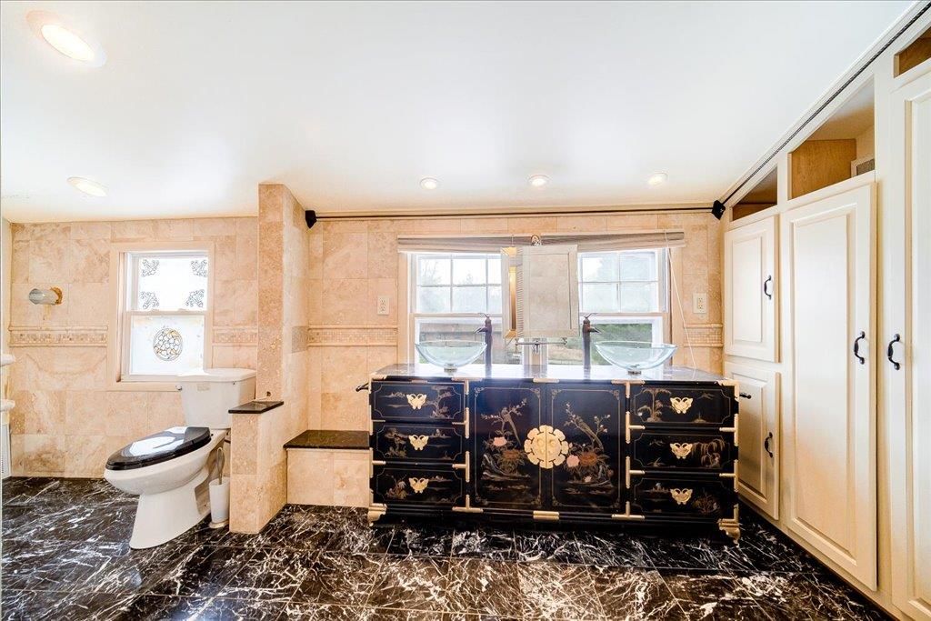Bathroom, Interior, Marble, Recessed Lighting