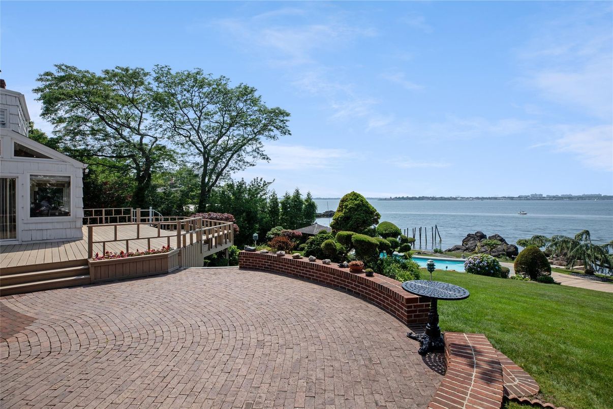 Backyard, Exterior, Water