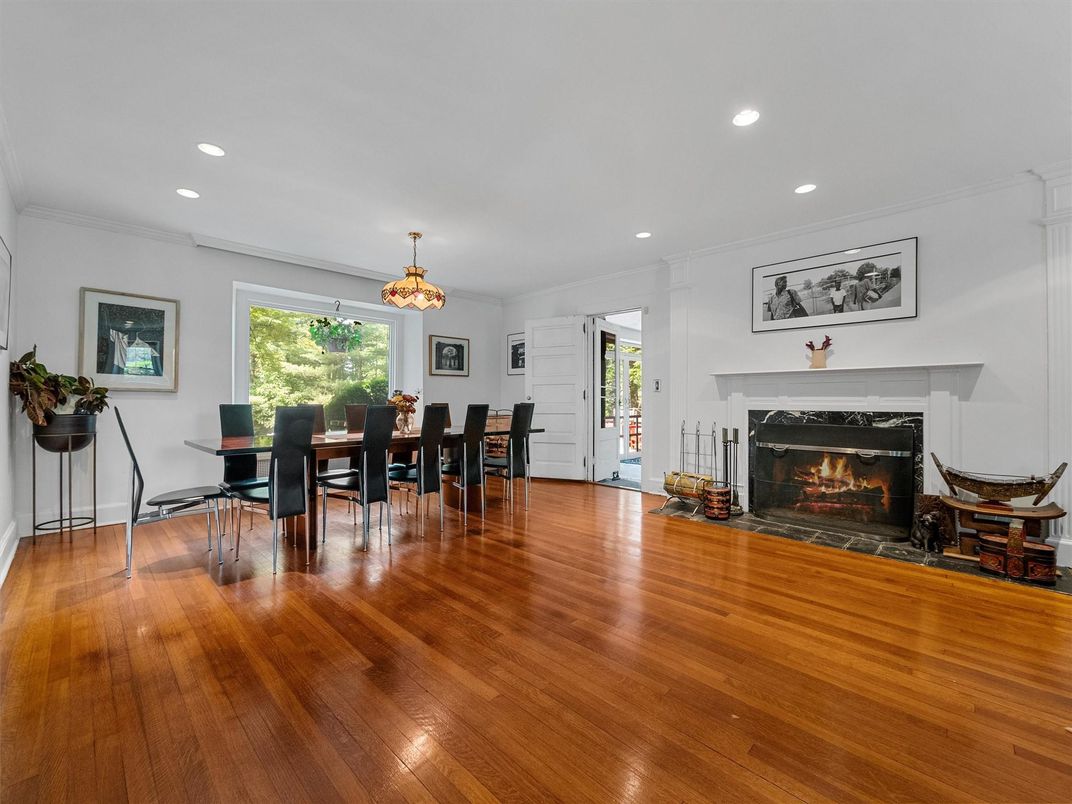 Dining room, Fireplace, Interior, Pendant Lights, Recessed Lighting, Wood Texture Flooring