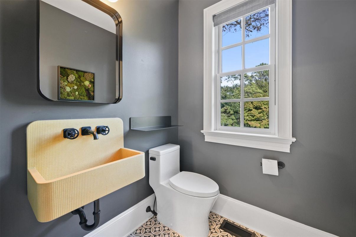 Bathroom, Interior
