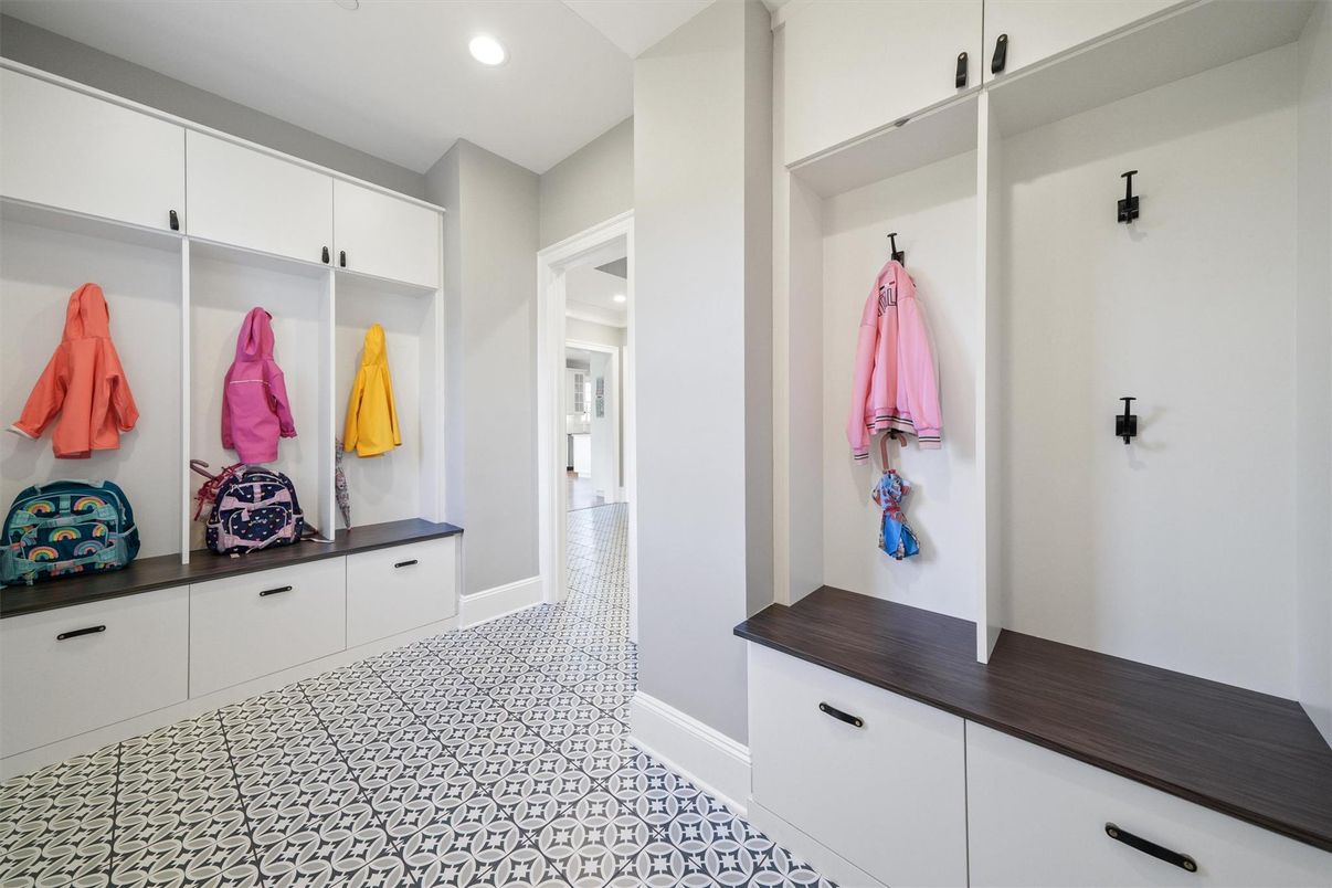 Interior, Recessed Lighting, Walk-in Closets