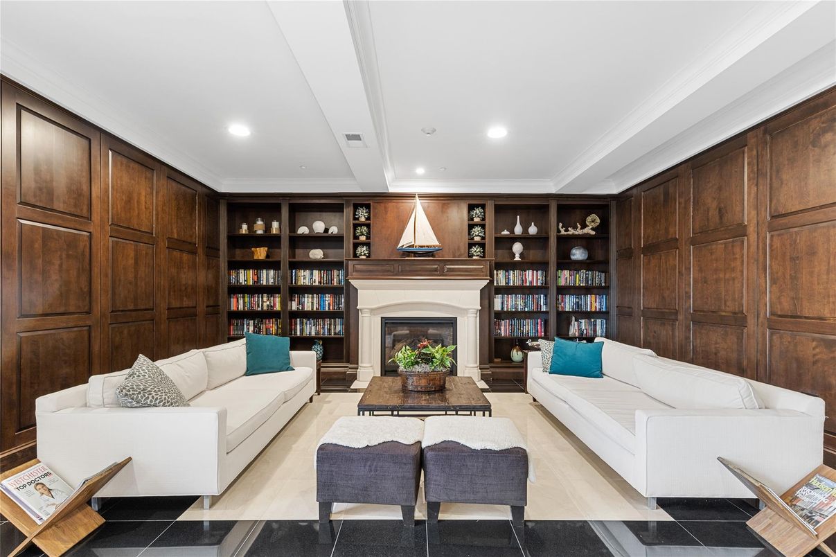 Fireplace, Interior, Living room, Pendant Lights, Recessed Lighting