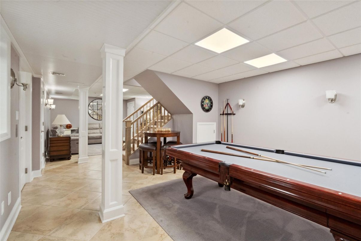 Billiard Table, Game Room, Interior, Recessed Lighting