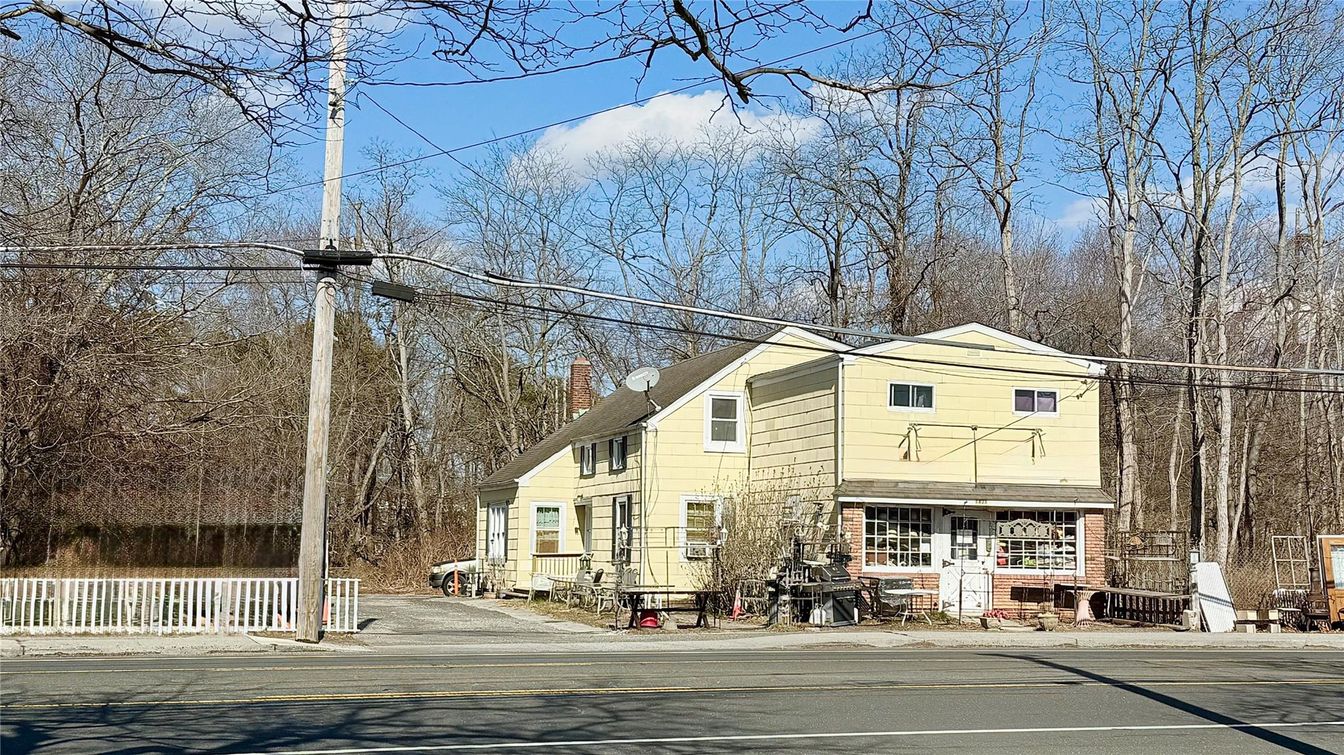 Exterior, Facade, Georgian