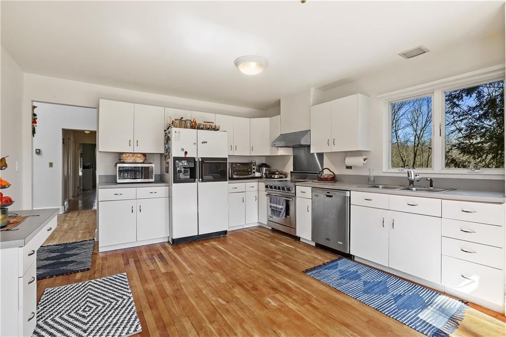 Interior, Kitchen, Stainless Steel Appliances, Wood Texture Flooring