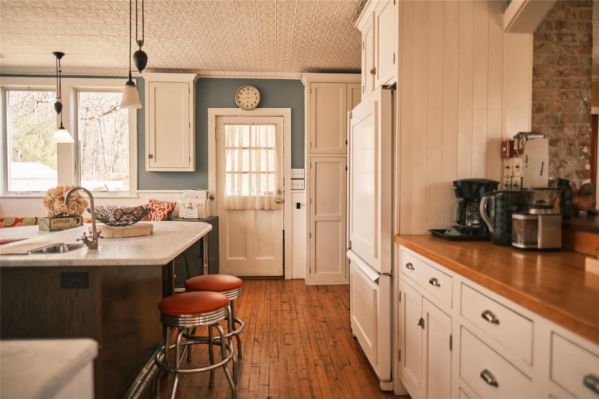Interior, Kitchen, Pendant Lights, Stone Walls, Wood Texture Flooring