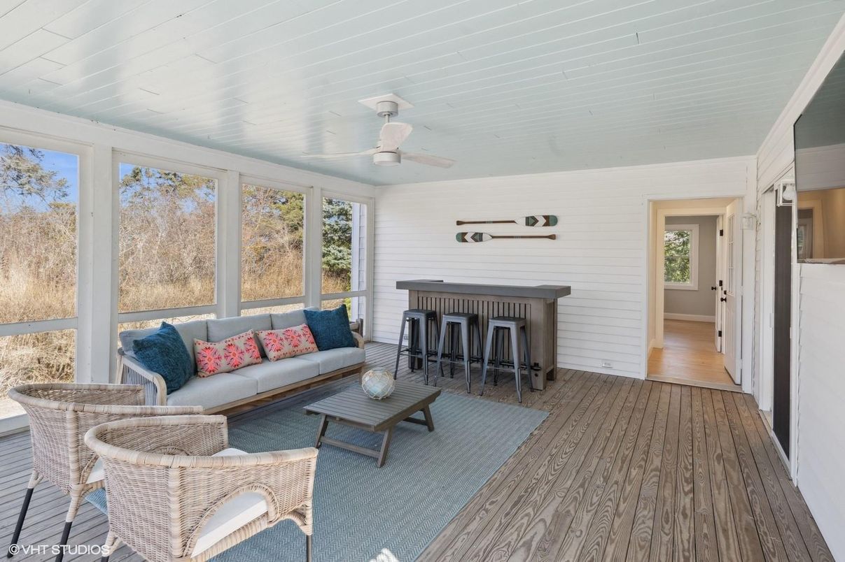 Interior, Living room, Sun Room, Wood Texture Flooring