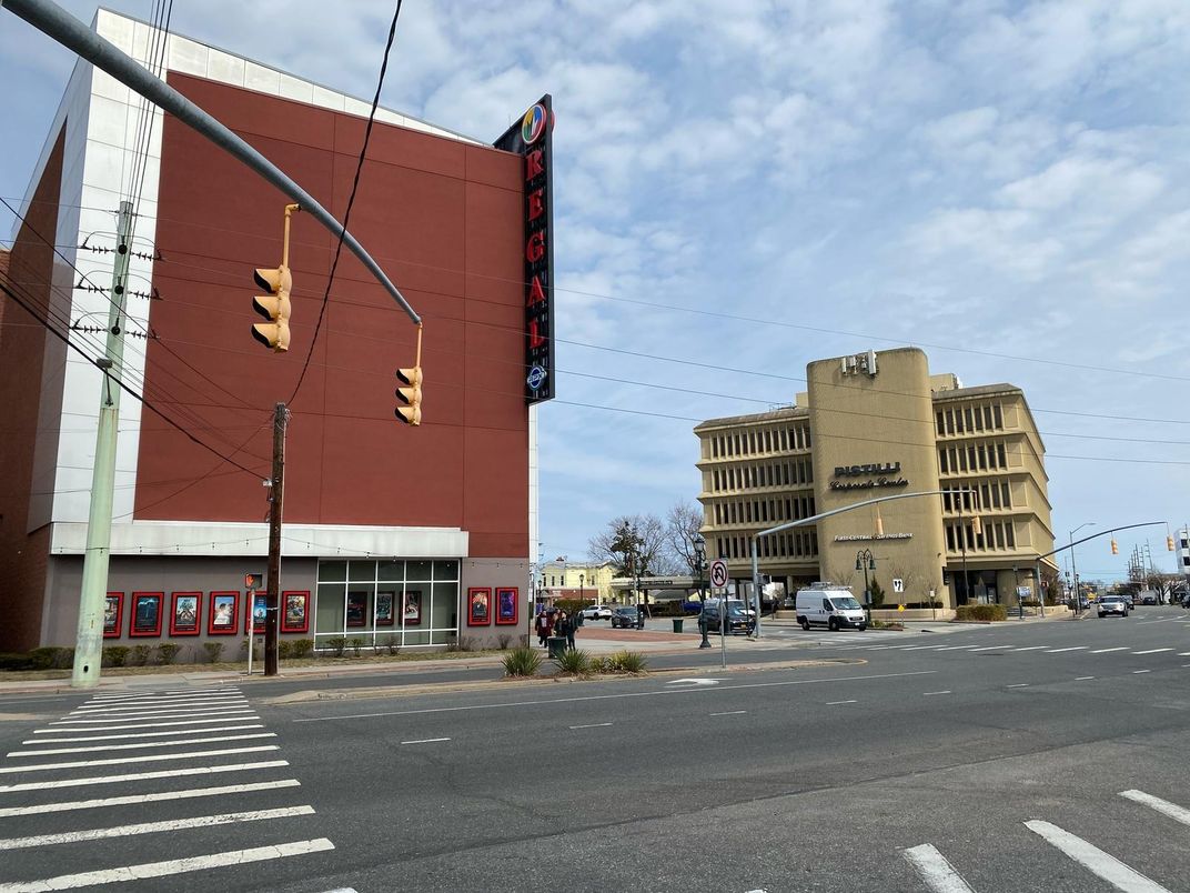 Exterior, Facade, Highrise