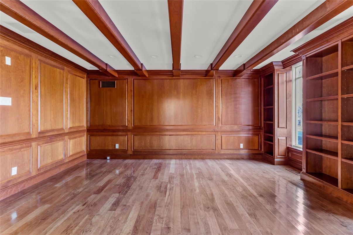 Empty room, Interior, Recessed Lighting, Wooden Beams, Wood Texture Flooring, Wooden Walls