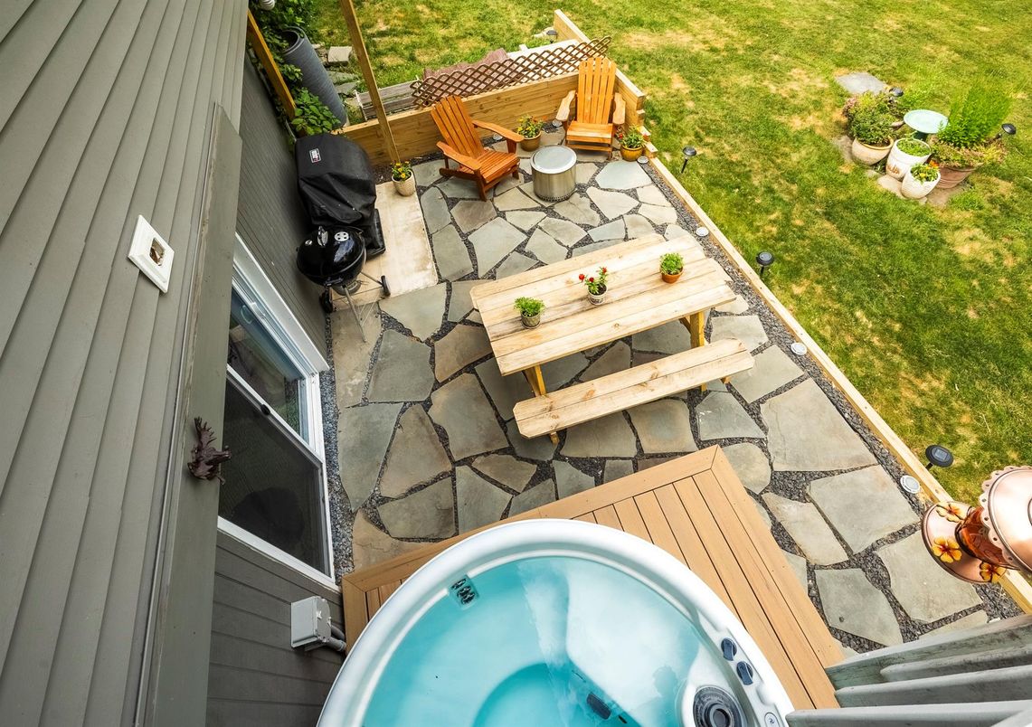 Exterior, Hot Tub, Pool
