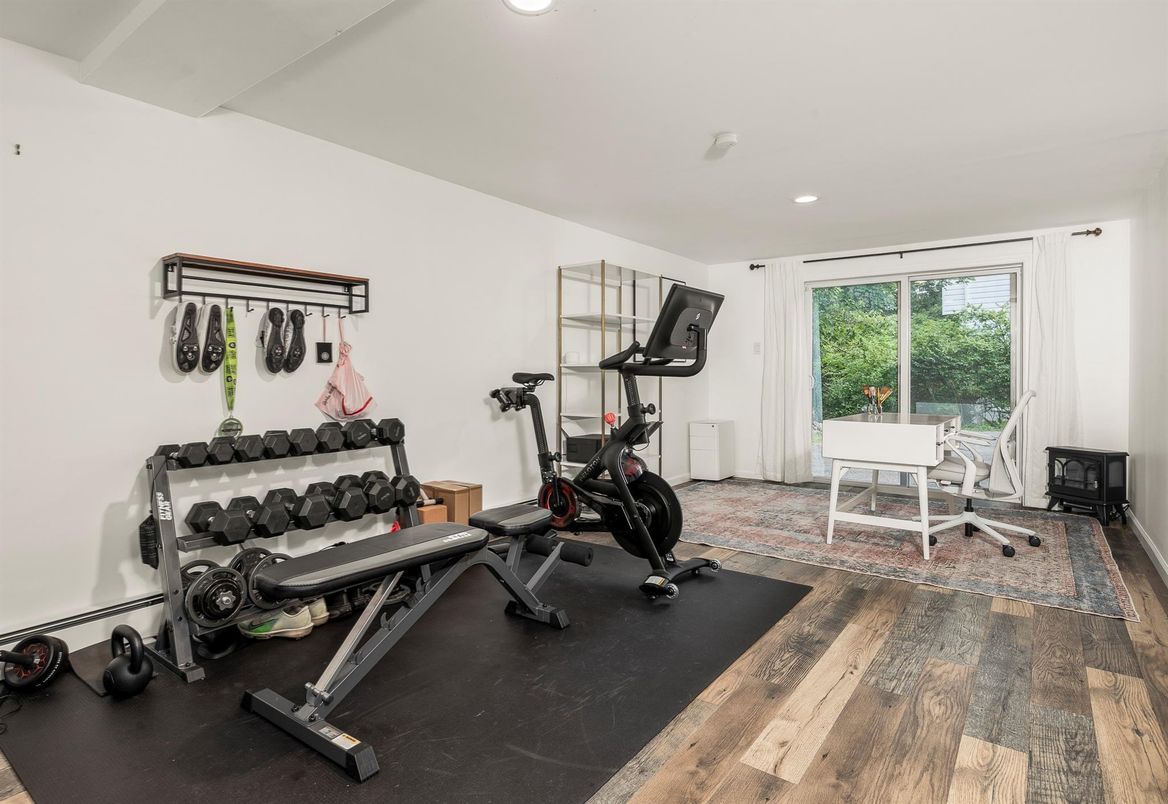 Fitness Equipment, Interior, Recessed Lighting, Wood Texture Flooring