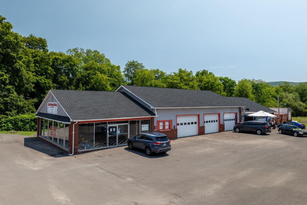 Detached Garage, Exterior