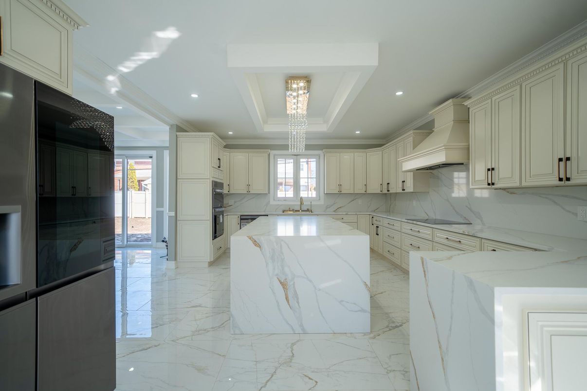 Chandelier, Interior, Kitchen, Marble, Marble Walls, Recessed Lighting