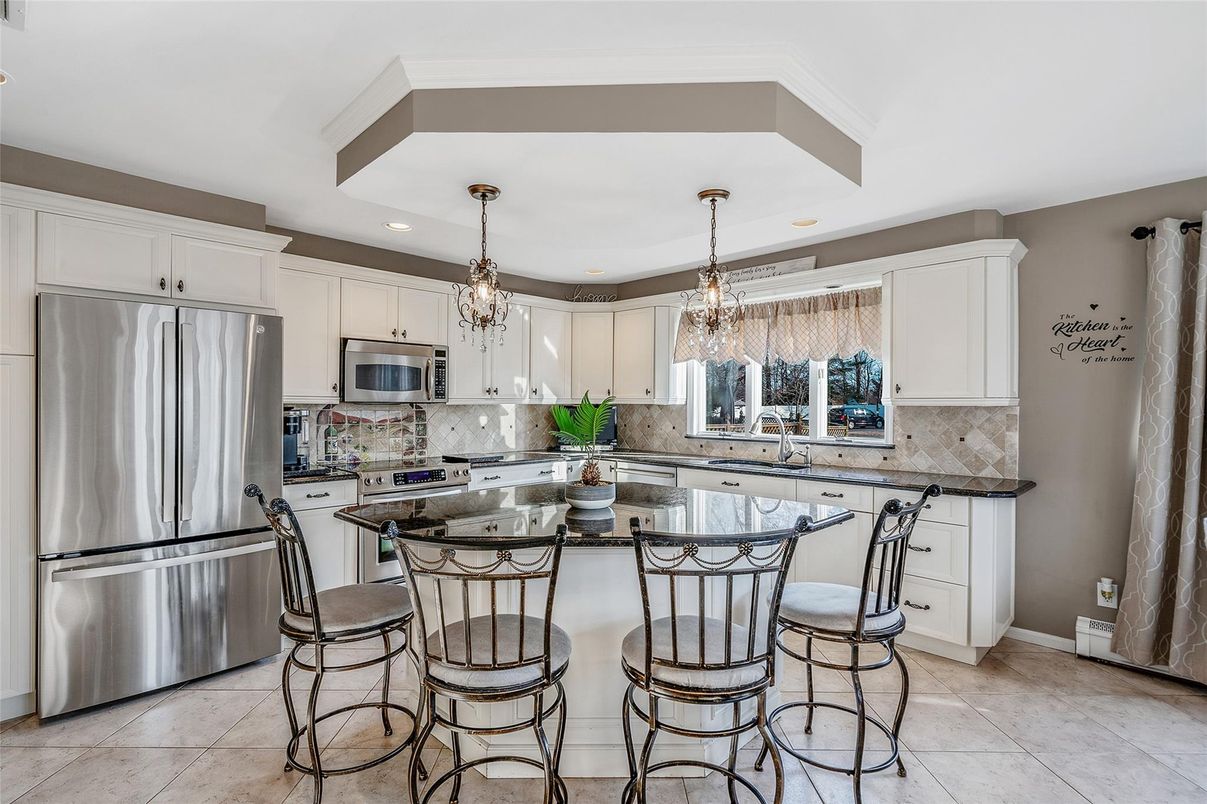 Chandelier, Interior, Kitchen, Pendant Lights, Recessed Lighting, Stainless Steel Appliances