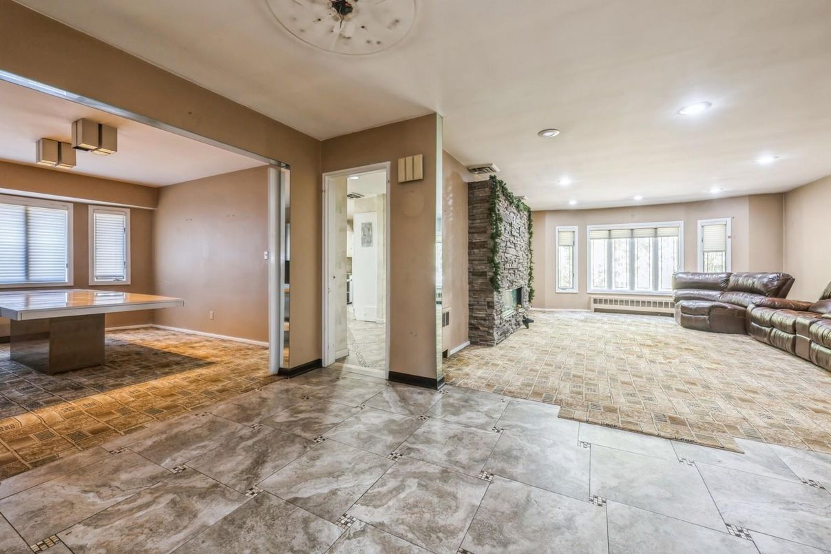 Interior, Recessed Lighting