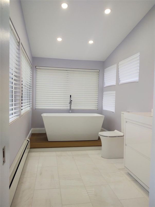 Bathroom, Free Standing Baths, Interior, Recessed Lighting