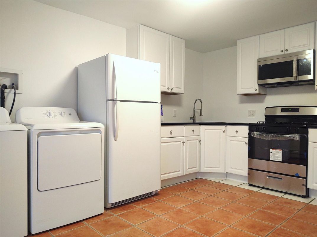 Interior, Kitchen, Washer