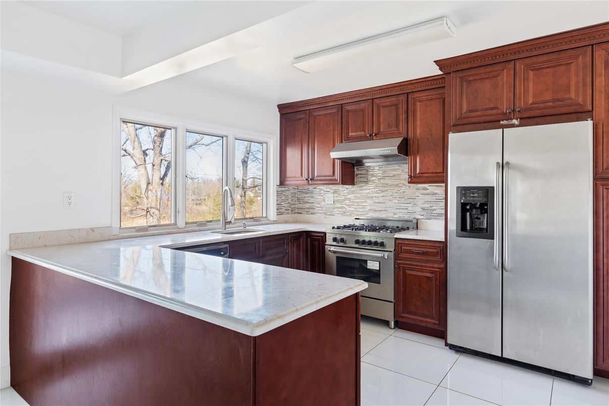 Interior, Kitchen, Stainless Steel Appliances
