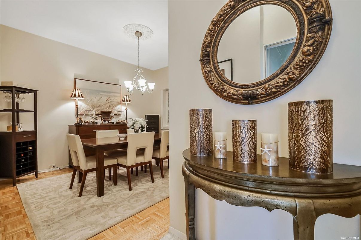 Chandelier, Dining room, Interior, Pendant Lights, Wood Texture Flooring