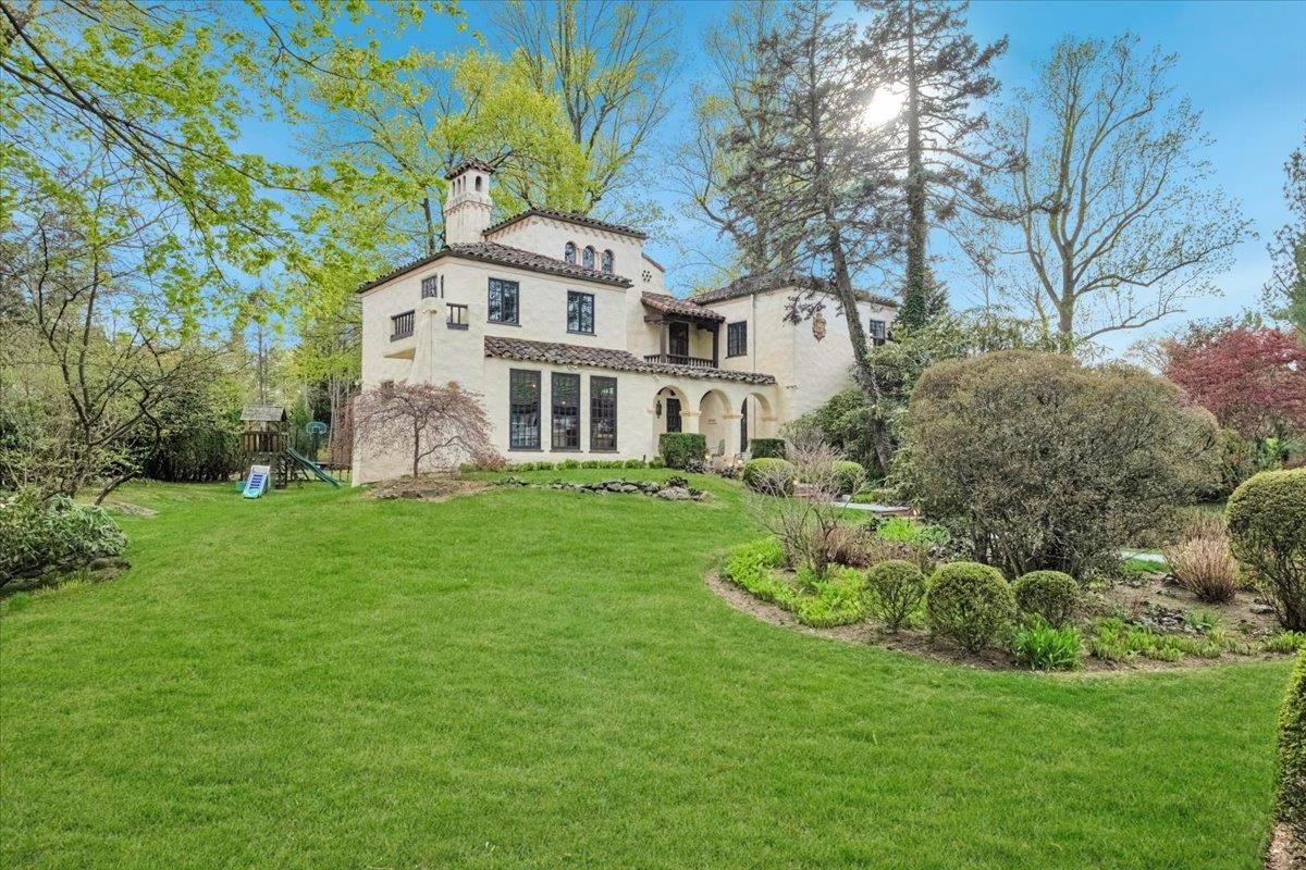 Backyard, Exterior, Playground