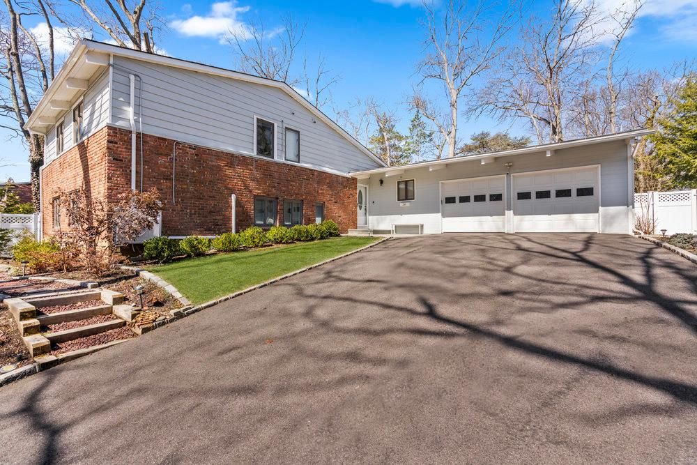 Attached, Exterior, Facade, Brick Facade, Farmhouse