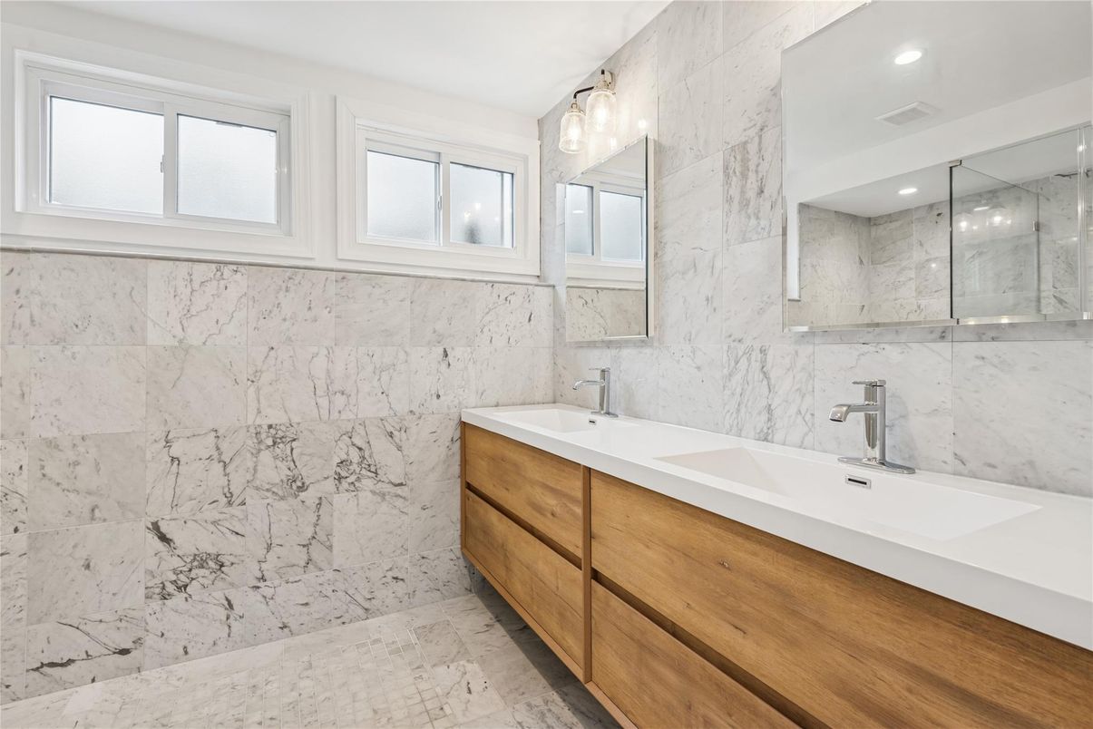 Bathroom, Dual Sink Vanities, Interior, Marble, Marble Walls, Recessed Lighting