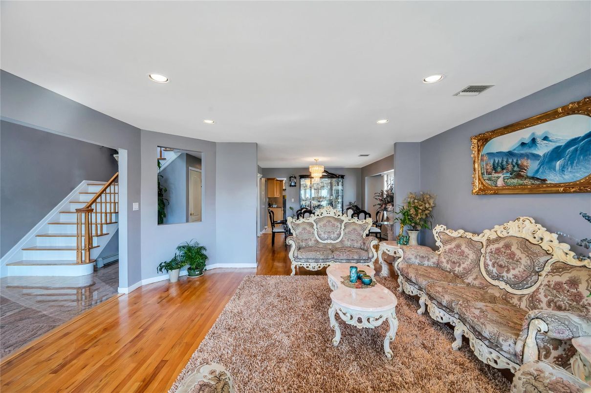 Chandelier, Interior, Living room, Recessed Lighting, Wood Texture Flooring