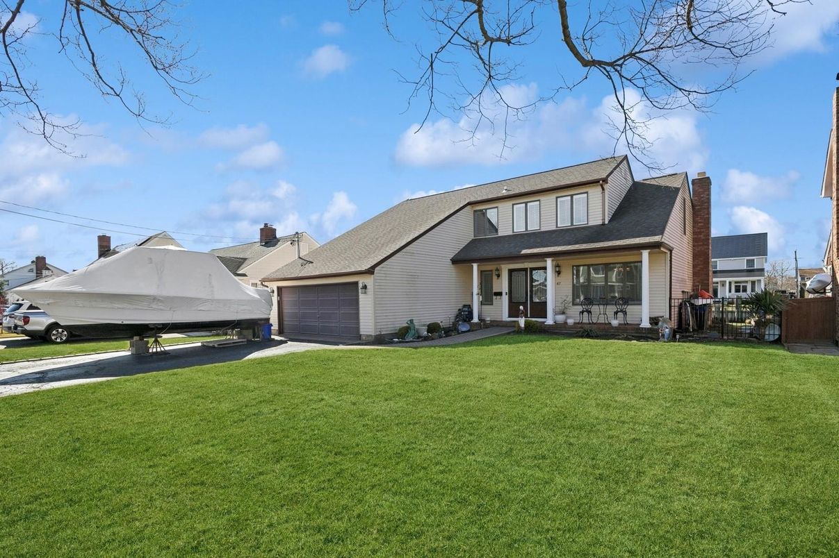 Attached, Backyard, Exterior, Facade, Cape Cod