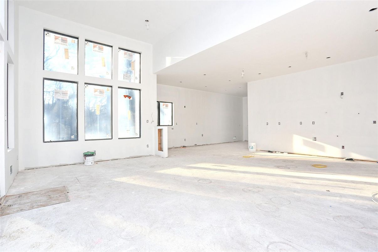 Empty room, Interior, Recessed Lighting