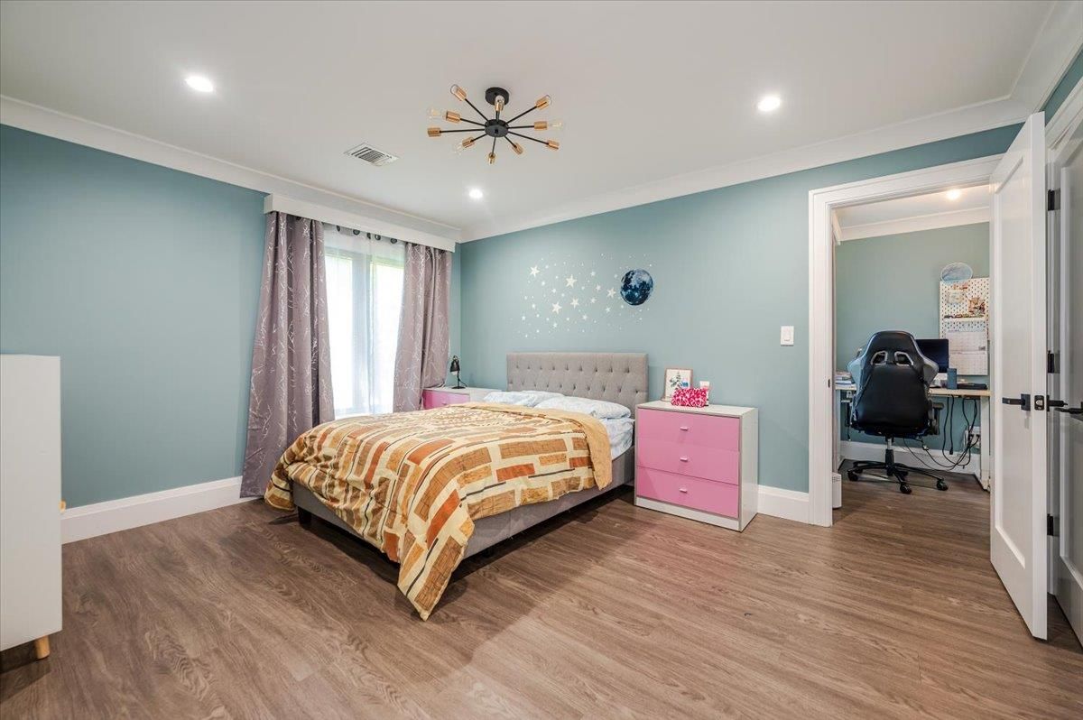 Bedroom, Home Office, Interior, Recessed Lighting, Wood Texture Flooring