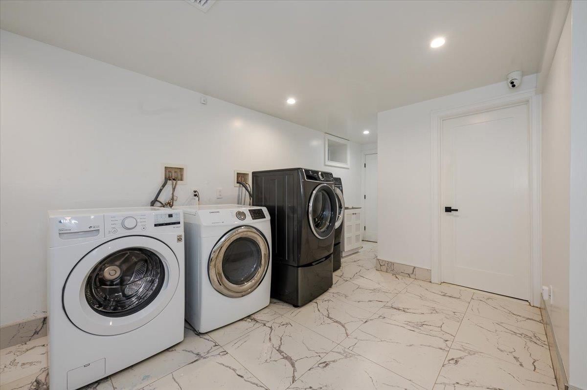 Interior, Marble, Recessed Lighting, Washer