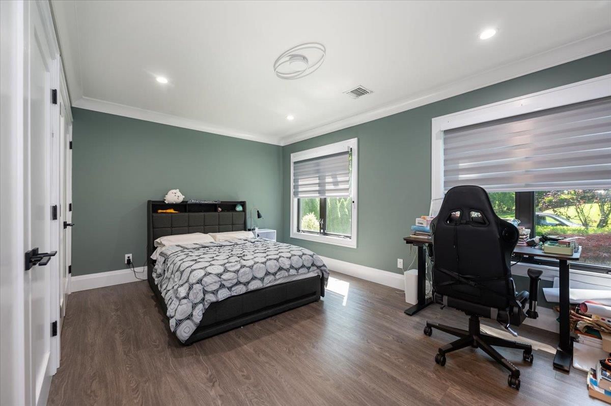 Bedroom, Home Office, Interior, Recessed Lighting, Wood Texture Flooring
