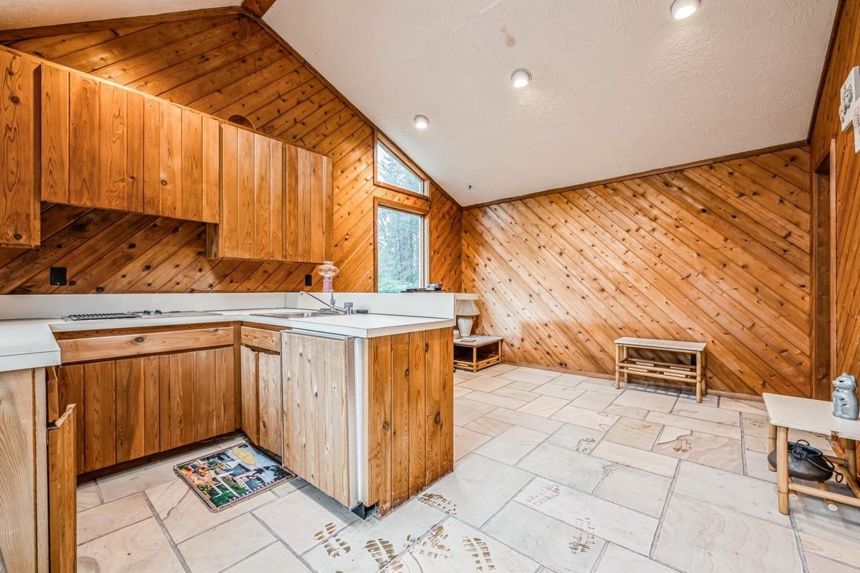 Interior, Kitchen, Recessed Lighting, Wooden Walls