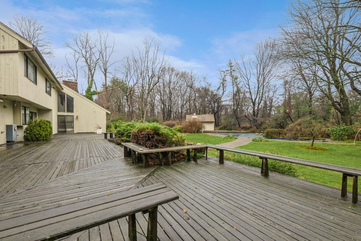 Backyard, Exterior, Lake