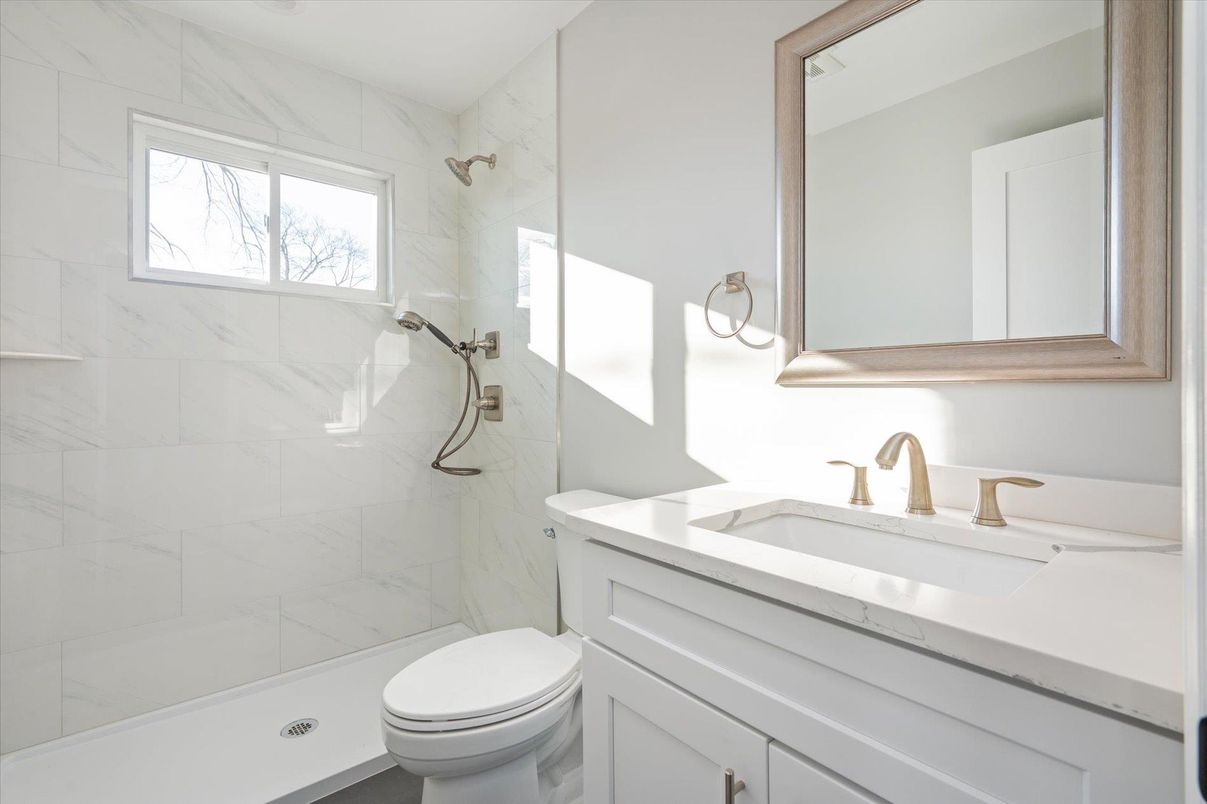 Bathroom, Interior, Marble Walls