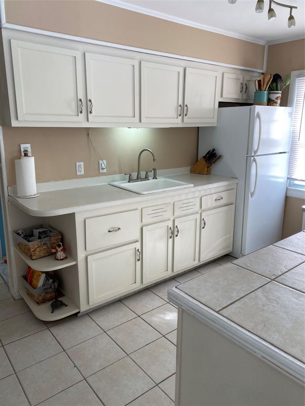 Interior, Kitchen, Tile Countertops