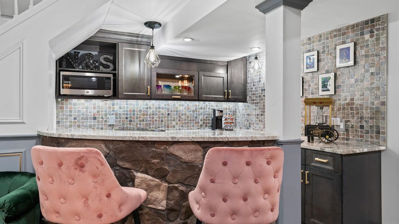 Interior, Pendant Lights, Recessed Lighting, Stone Walls