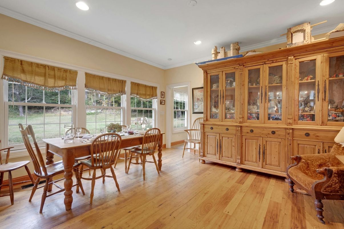 Dining room, Interior, Recessed Lighting, Wood Texture Flooring